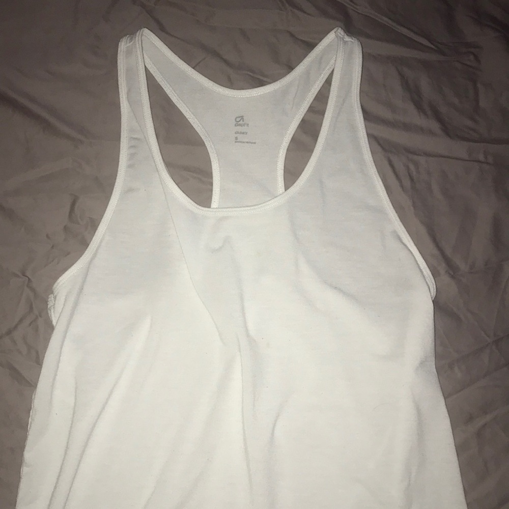 Gap fit size small workout tank in white